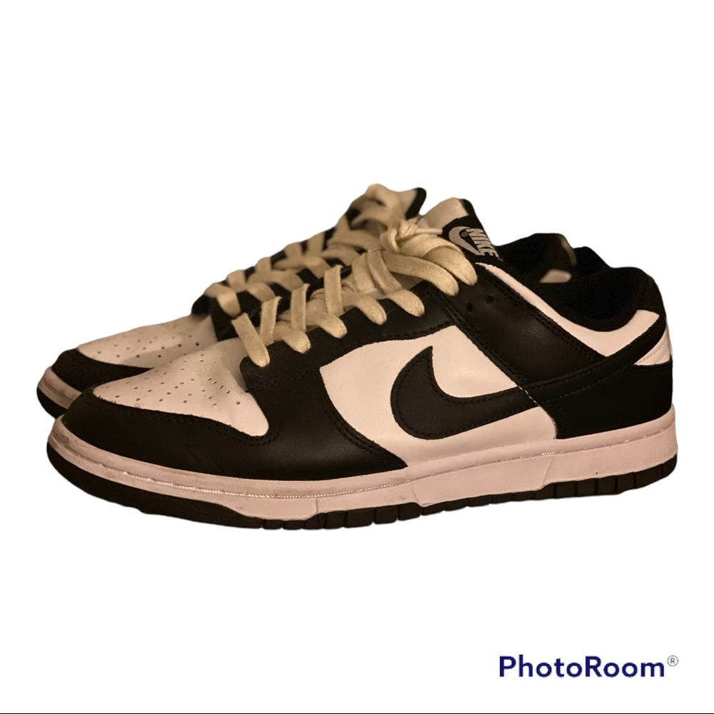 Nike dunk panda. Used. Creases. Cream laces